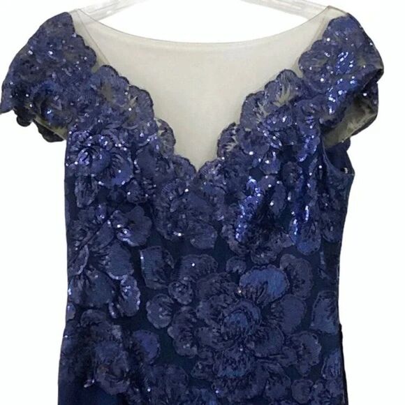 Tadashi Shoji Alvaro Sequin Embroidered Floral Lace Crepe Evening Gown Size 8 - Picture 7 of 10